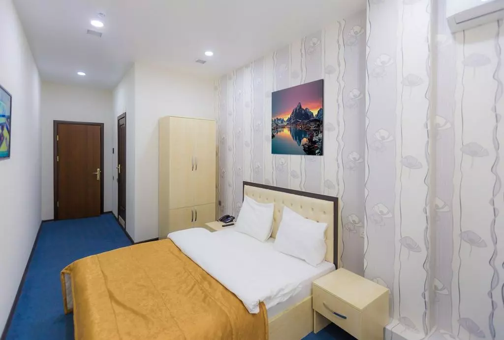 Asena Hotel_baku_shabavizparvaz_05.jpg